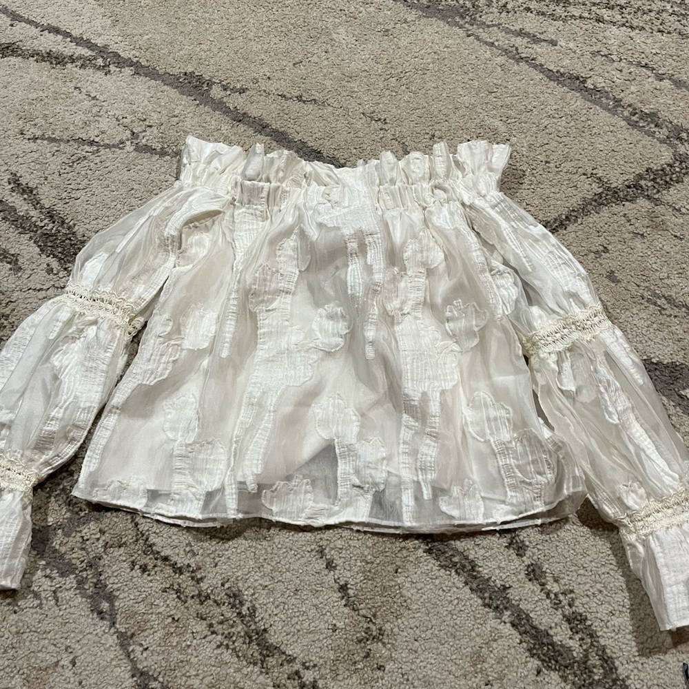 Elegant White Off-Shoulder Women's Top